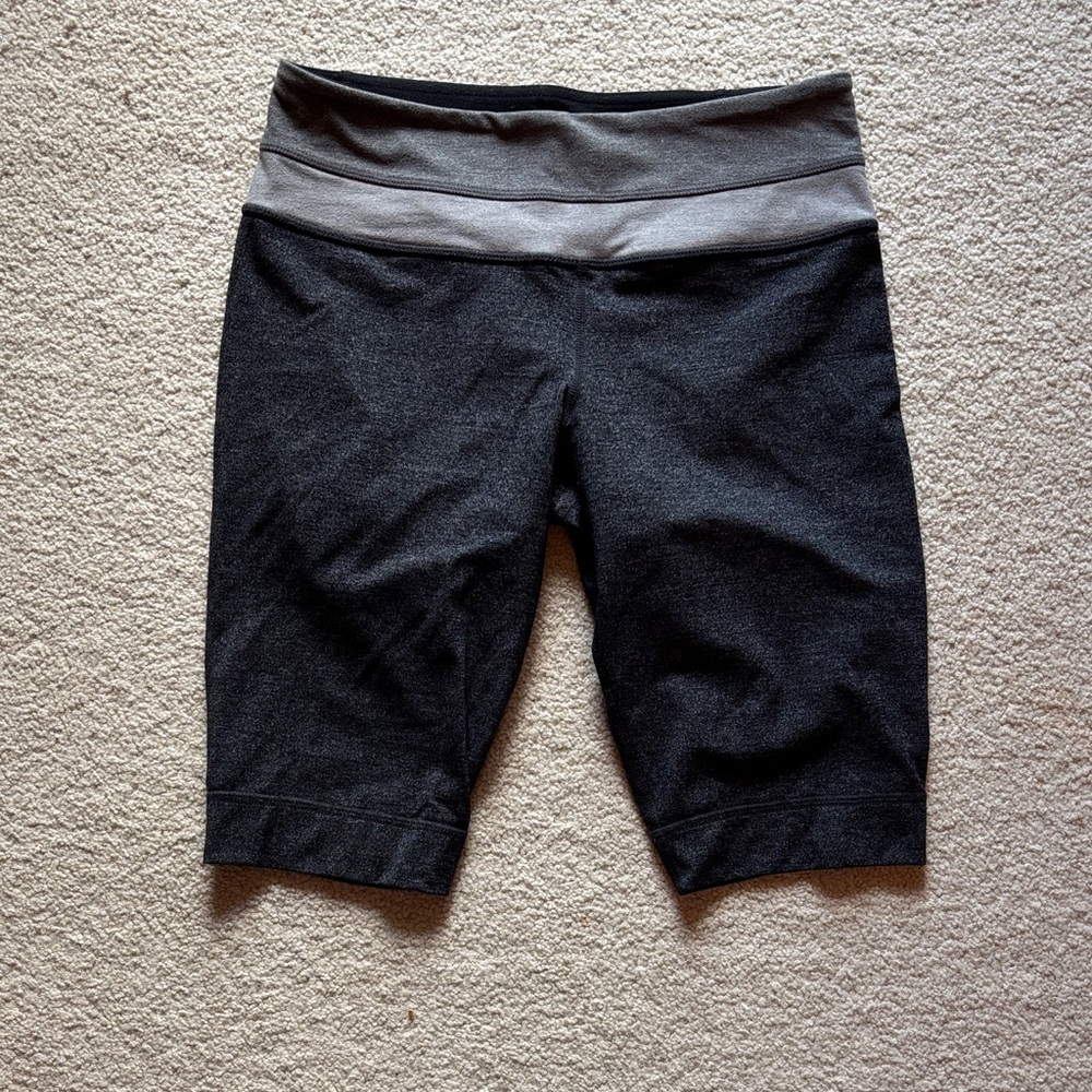 Lululemon Women's Shorts in Charcoal and Gray
